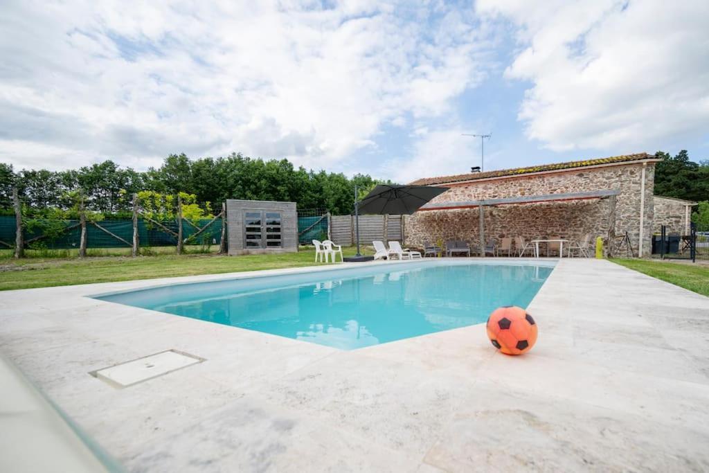 L'Evasion En Pierre Piscine Et Etang Prive Villa Sevremoine Dış mekan fotoğraf