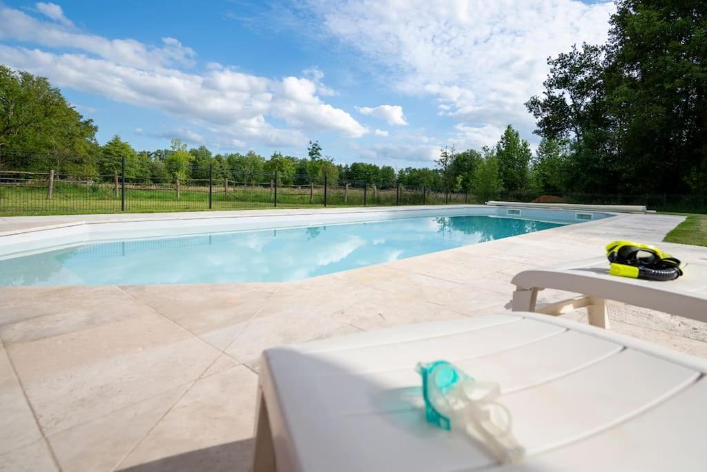 L'Evasion En Pierre Piscine Et Etang Prive Villa Sevremoine Dış mekan fotoğraf